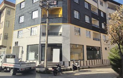 CENTURY21 PLUS'DAN BAHÇELİEVLERDE LÜKS 3+1 FIRSAT DAİRE