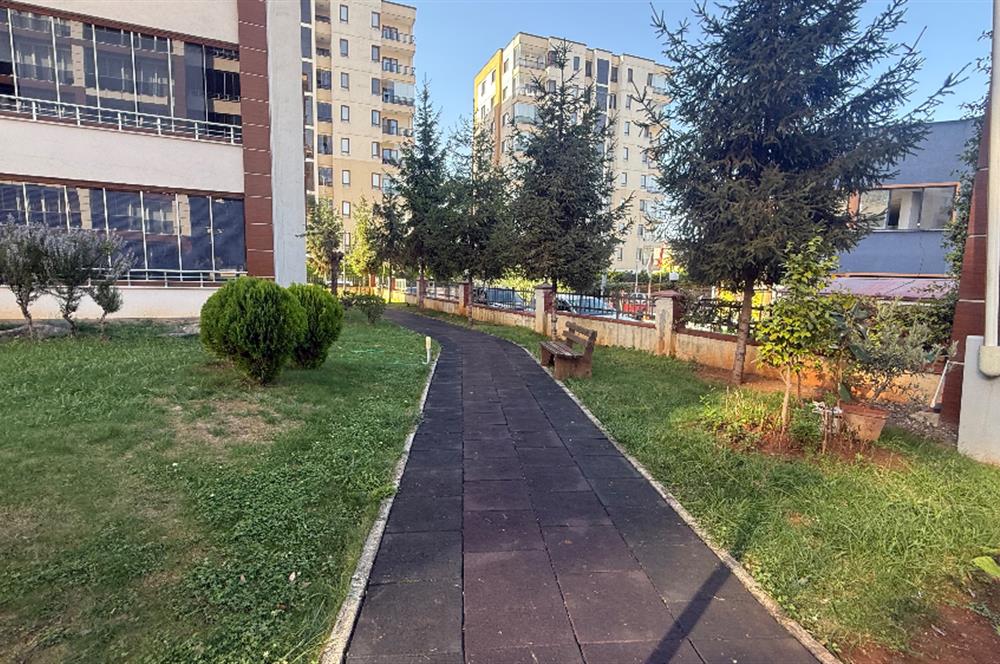 TRABZON YOMRA KAŞÜSTÜ ŞANAEVLERİN'DE DENİZ MANZARLI KİRALIK DAİRE