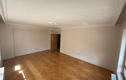 CENTURY 21 MEVORA GAYRIMENKUL'DEN 3+1 KATTA ACİL SATILIK DAİRE