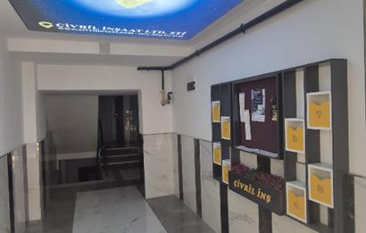 CENTURY21 PLUS'DAN BAHÇELİEVLERDE LÜKS 3+1 FIRSAT DAİRE