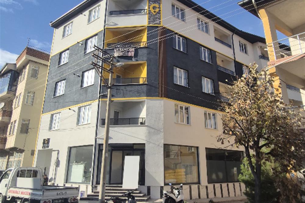 CENTURY21 PLUS'DAN BAHÇELİEVLERDE LÜKS 3+1 FIRSAT DAİRE
