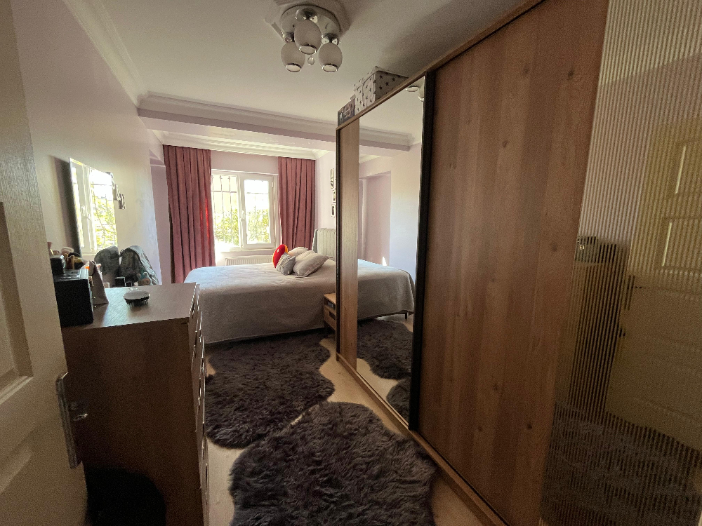 Eyüp Çırçır'da Satılık 2+1 95m² Metroya Yürüme 5 dk Fırsat Daire