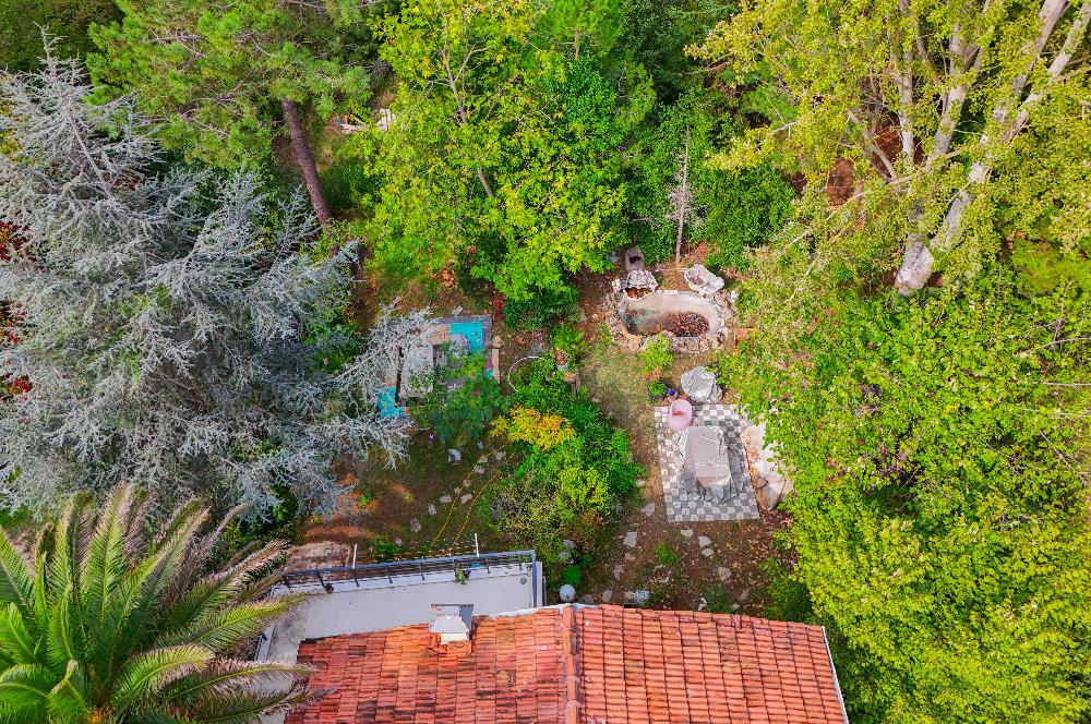 ŞİLE BALİBEY'DE DENİZE 5 DK DOĞADA, GENİŞ BAHÇELİ SATILIK VİLLA