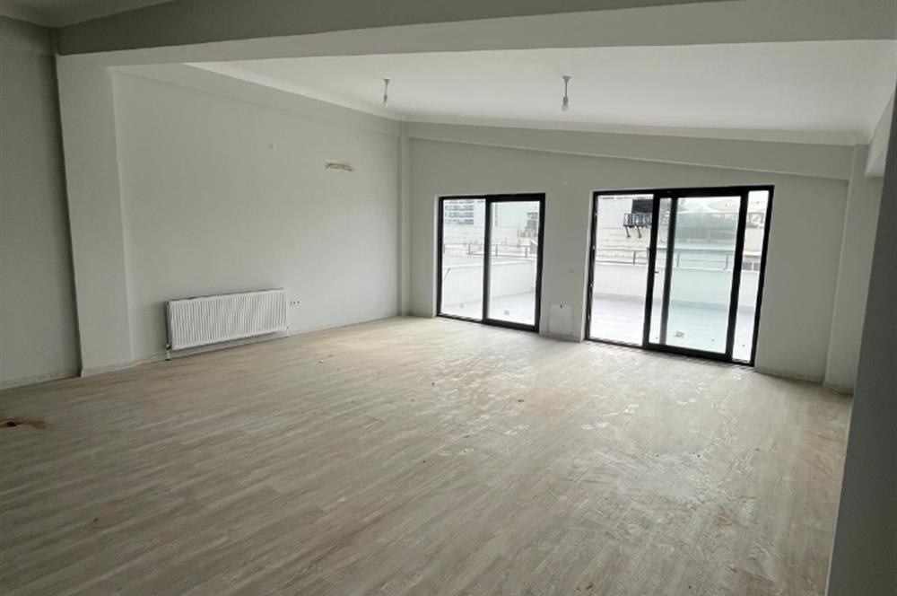 NOVADA AVM ARKASINDA ALKIN İŞ MERKEZİNDE PRESTİJLİ SATILIK OFİS