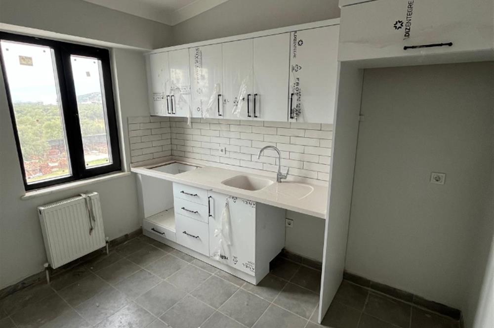 NOVADA AVM ARKASINDA ALKIN İŞ MERKEZİNDE PRESTİJLİ SATILIK OFİS