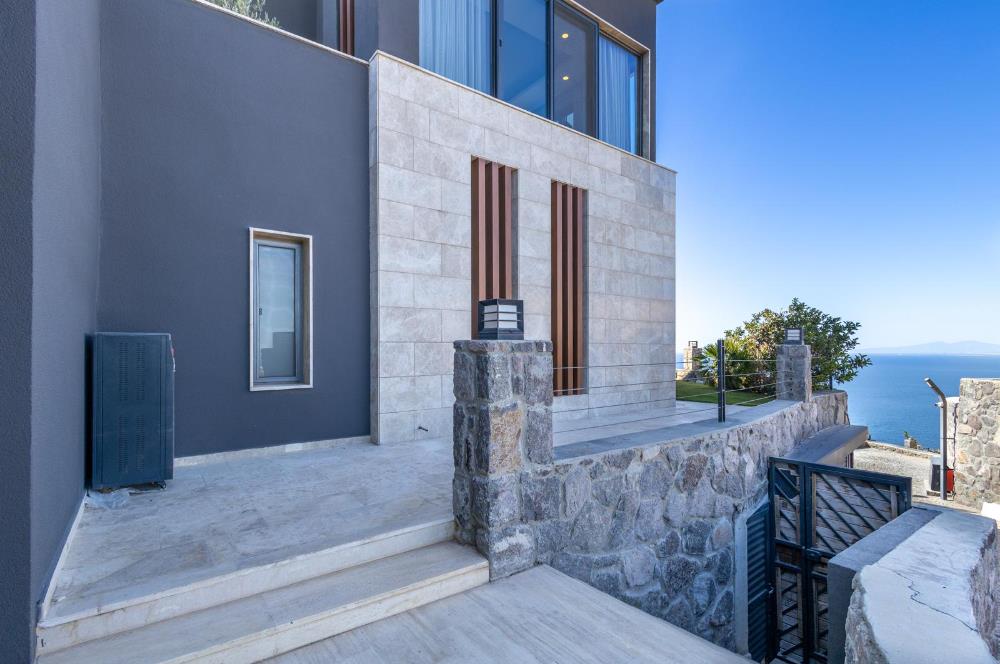 BODRUM YALIKAVAK ÖZEL HAVUZLU DENİZ MANZARALI LÜKS VİLLA