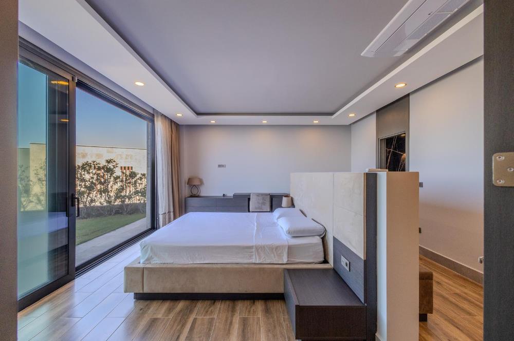 BODRUM YALIKAVAK ÖZEL HAVUZLU DENİZ MANZARALI LÜKS VİLLA