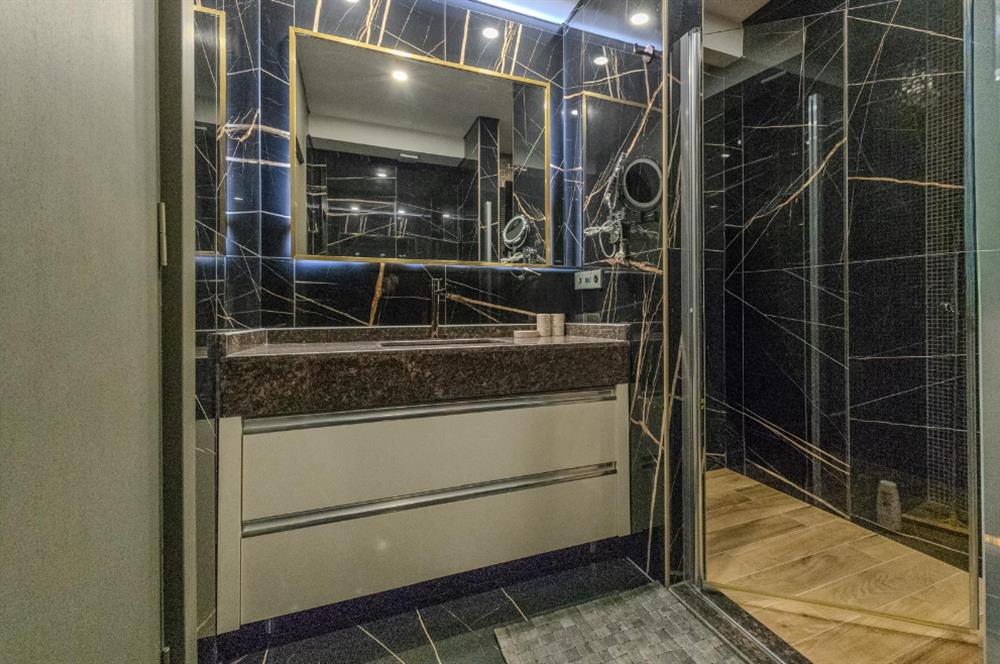 BODRUM YALIKAVAK ÖZEL HAVUZLU DENİZ MANZARALI LÜKS VİLLA