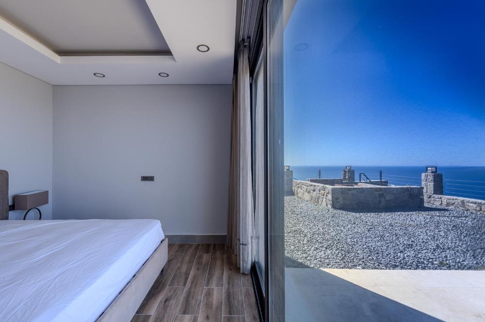 BODRUM YALIKAVAK ÖZEL HAVUZLU DENİZ MANZARALI LÜKS VİLLA