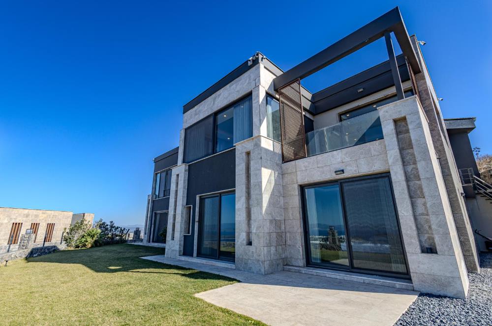 BODRUM YALIKAVAK ÖZEL HAVUZLU DENİZ MANZARALI LÜKS VİLLA