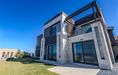 BODRUM YALIKAVAK ÖZEL HAVUZLU DENİZ MANZARALI LÜKS VİLLA