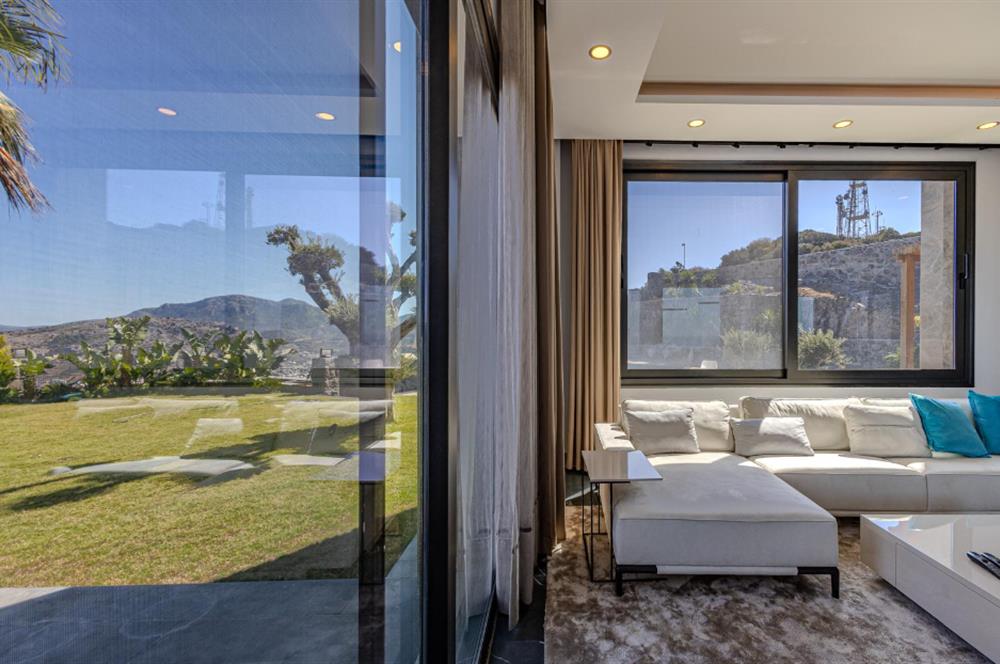 BODRUM YALIKAVAK ÖZEL HAVUZLU DENİZ MANZARALI LÜKS VİLLA