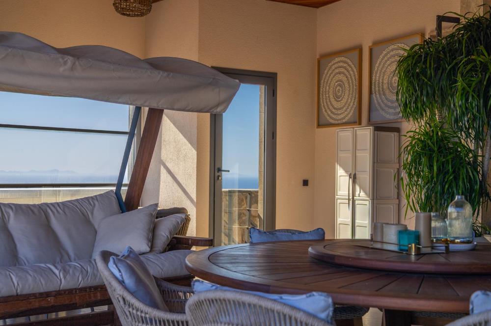 BODRUM YALIKAVAK ÖZEL HAVUZLU DENİZ MANZARALI LÜKS VİLLA