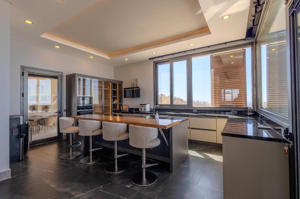 BODRUM YALIKAVAK ÖZEL HAVUZLU DENİZ MANZARALI LÜKS VİLLA