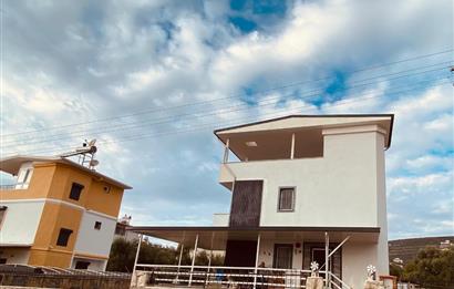 Didim Akbük’te Denize 350m Mesafede, Deniz Manzaralı, Eşyalı Satılık, 3+1 Villa