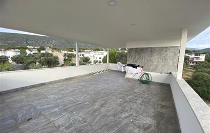 Didim Akbük’te Denize 350m Mesafede, Deniz Manzaralı, Eşyalı Satılık, 3+1 Villa