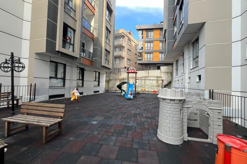 Karadolap Satılık 2+1 Site İçi Güvenlik Yeni Bina Otopark Daire