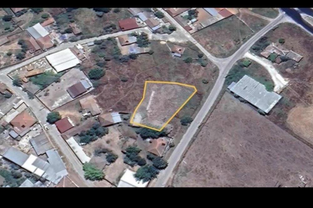 MANYAS DA DÜZ SATILIK 1100M2 ARSA