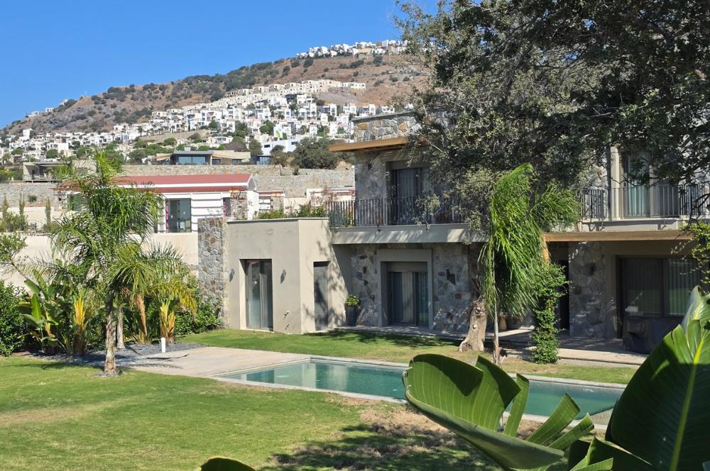 Gümüşlük'te Müstakil 1500m2 Arazi İçerisinde 5+1 Özel Havuzlu Premium Villalar 