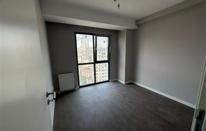 PRAVA KARTAL' DA SATILIK DENİZ MANZARALI 3 + 1 DAİRE