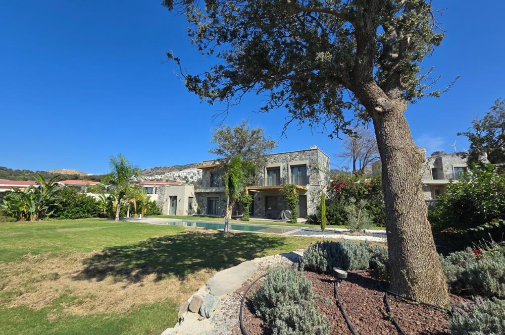 Gümüşlük'te Müstakil 1500m2 Arazi İçerisinde 5+1 Özel Havuzlu Premium Villalar 