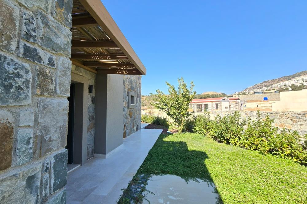Gümüşlük'te Müstakil 1500m2 Arazi İçerisinde 5+1 Özel Havuzlu Premium Villalar 