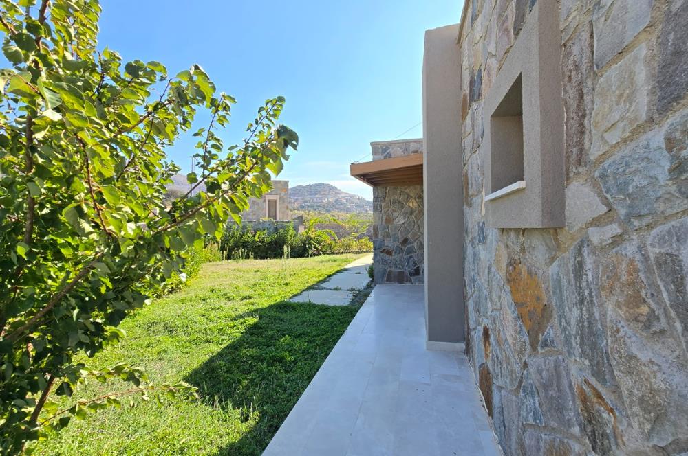 Gümüşlük'te Müstakil 1500m2 Arazi İçerisinde 5+1 Özel Havuzlu Premium Villalar 