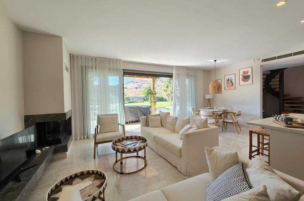Gümüşlük'te Müstakil 1500m2 Arazi İçerisinde 5+1 Özel Havuzlu Premium Villalar 