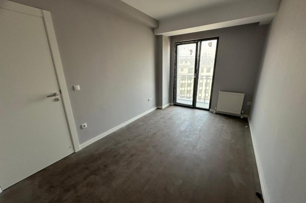 PRAVA KARTAL' DA SATILIK DENİZ MANZARALI 3 + 1 DAİRE