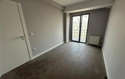 PRAVA KARTAL' DA SATILIK DENİZ MANZARALI 3 + 1 DAİRE