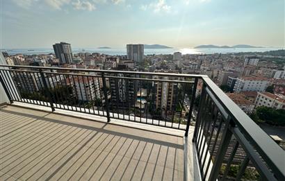 PRAVA KARTAL' DA SATILIK DENİZ MANZARALI 3 + 1 DAİRE