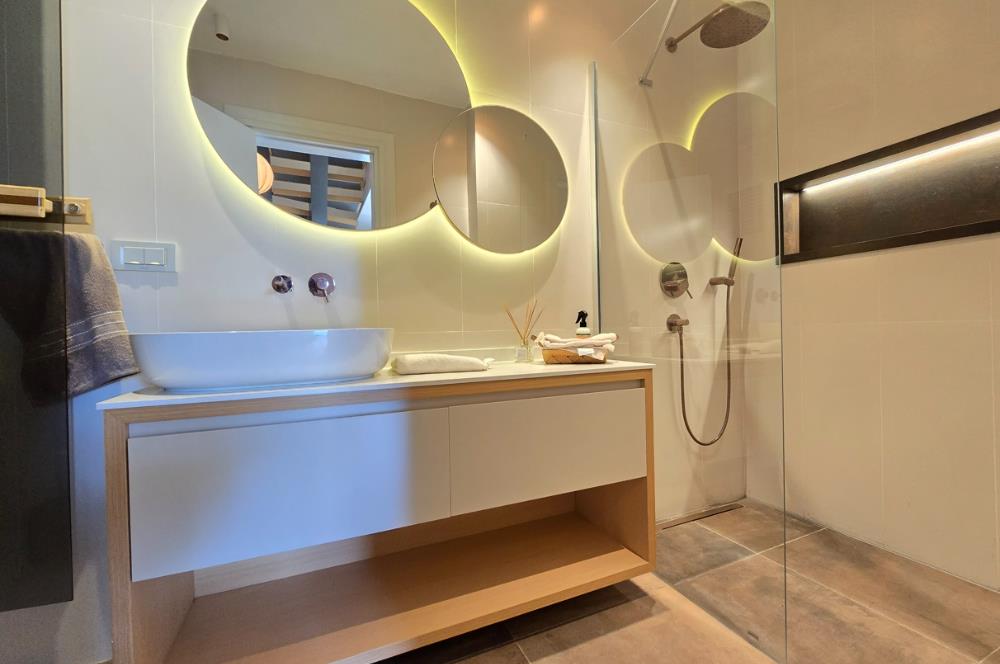 Gümüşlük'te Müstakil 1500m2 Arazi İçerisinde 5+1 Özel Havuzlu Premium Villalar 