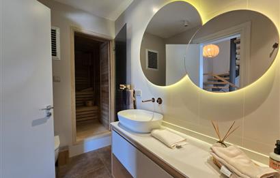 Gümüşlük'te Müstakil 1500m2 Arazi İçerisinde 5+1 Özel Havuzlu Premium Villalar 