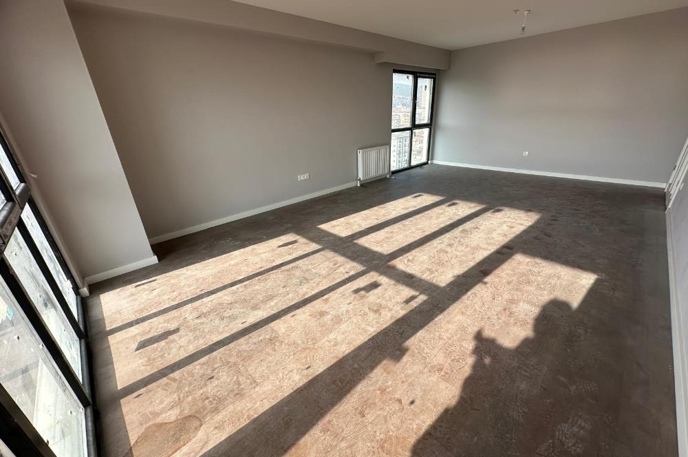 PRAVA KARTAL' DA SATILIK DENİZ MANZARALI 3 + 1 DAİRE