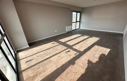 PRAVA KARTAL' DA SATILIK DENİZ MANZARALI 3 + 1 DAİRE