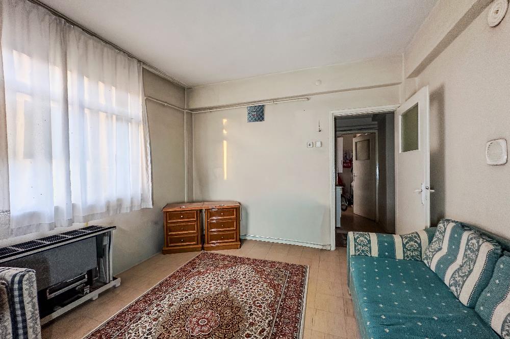 C21 LOCA'DAN BAHÇELİEVLER'DE CADDE ÜZERİ 3+1 KİLERLİ DAİRE