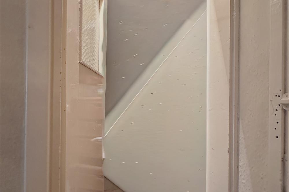 C21 LOCA'DAN BAHÇELİEVLER'DE CADDE ÜZERİ 3+1 KİLERLİ DAİRE