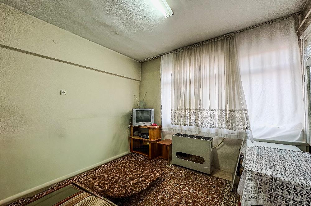 C21 LOCA'DAN BAHÇELİEVLER'DE CADDE ÜZERİ 3+1 KİLERLİ DAİRE