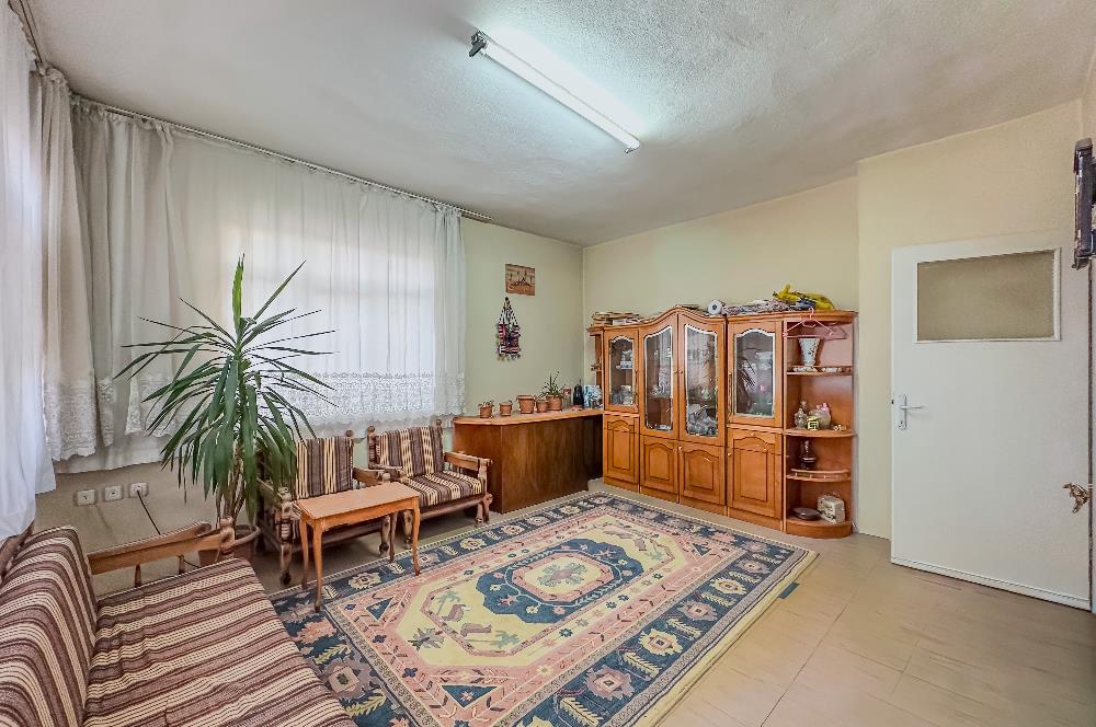 C21 LOCA'DAN BAHÇELİEVLER'DE CADDE ÜZERİ 3+1 KİLERLİ DAİRE