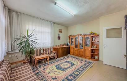 C21 LOCA'DAN BAHÇELİEVLER'DE CADDE ÜZERİ 3+1 KİLERLİ DAİRE