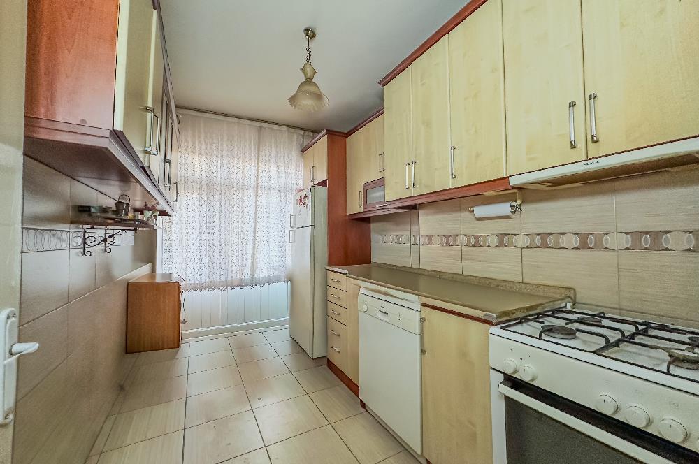 C21 LOCA'DAN BAHÇELİEVLER'DE CADDE ÜZERİ 3+1 KİLERLİ DAİRE