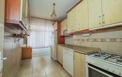 C21 LOCA'DAN BAHÇELİEVLER'DE CADDE ÜZERİ 3+1 KİLERLİ DAİRE