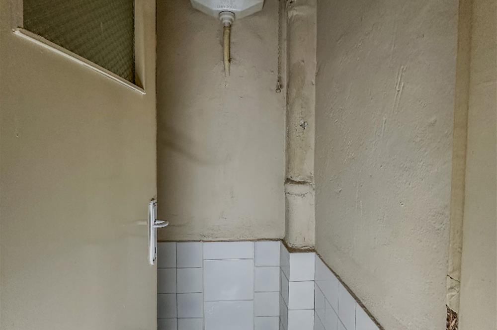 C21 LOCA'DAN BAHÇELİEVLER'DE CADDE ÜZERİ 3+1 KİLERLİ DAİRE