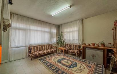 C21 LOCA'DAN BAHÇELİEVLER'DE CADDE ÜZERİ 3+1 KİLERLİ DAİRE