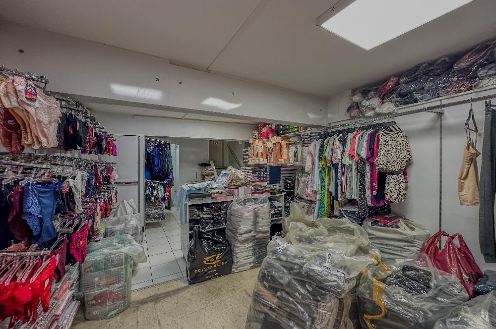 C21 LOCA'DAN YEŞİLLİ'DE CADDE ÜZERİ HER İŞE UYGUN 100m² DÜKKAN