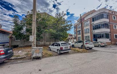 C21 LOCA'DAN ALİHİKMETPAŞA MAHALLESİ'NDE KÖŞE KONUM 116m² ARSA