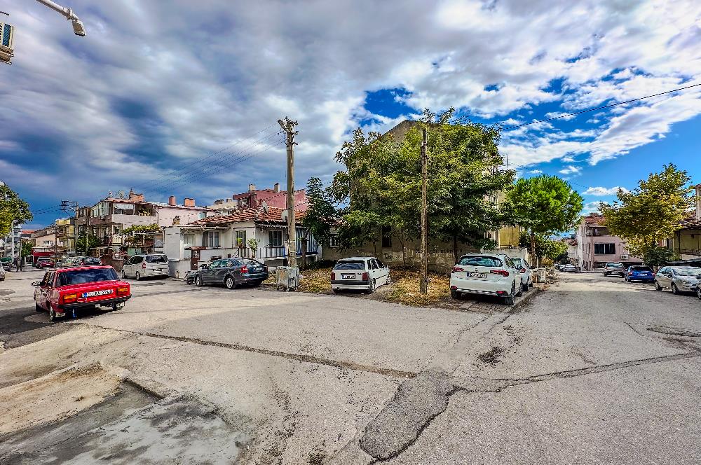 C21 LOCA'DAN ALİHİKMETPAŞA MAHALLESİ'NDE KÖŞE KONUM 116m² ARSA