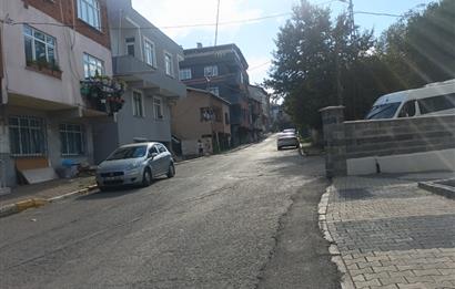 SULTANBEYLİ FATİH MAHALLESİNDE İKİ YOLA CEPHE SATILIK DÜKKAN