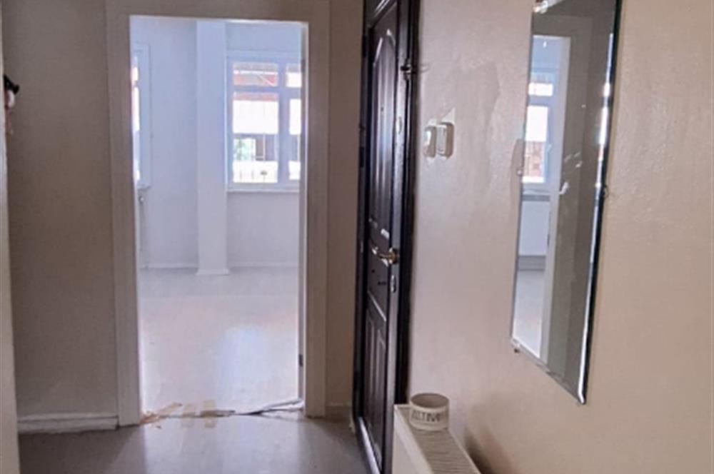 SATILIK DAİRE VELİEFENDİ 1+1 42 M2