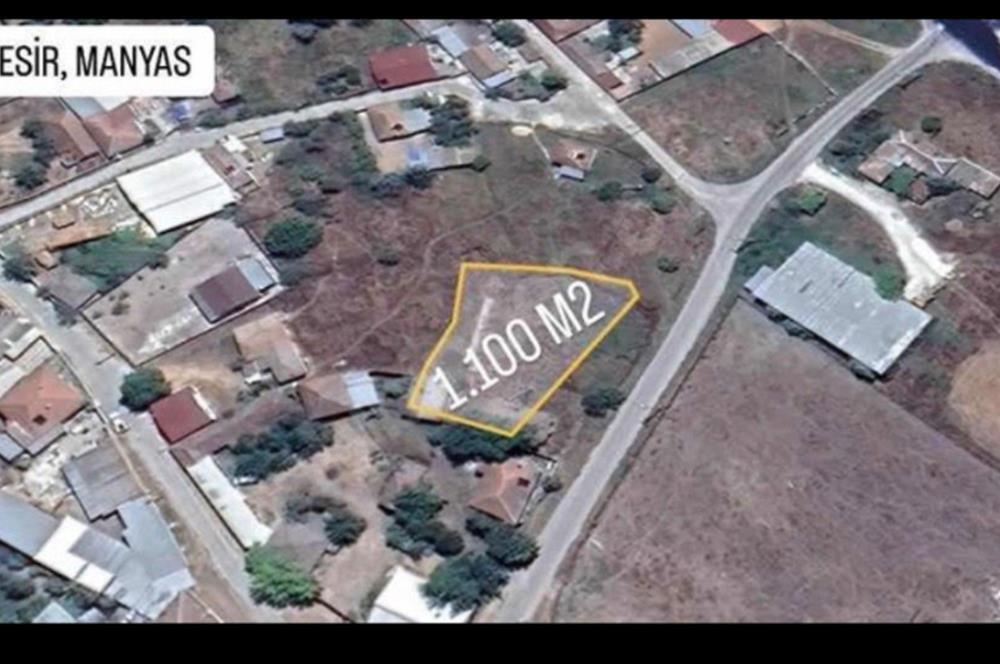 MANYAS DA DÜZ SATILIK 1100M2 ARSA